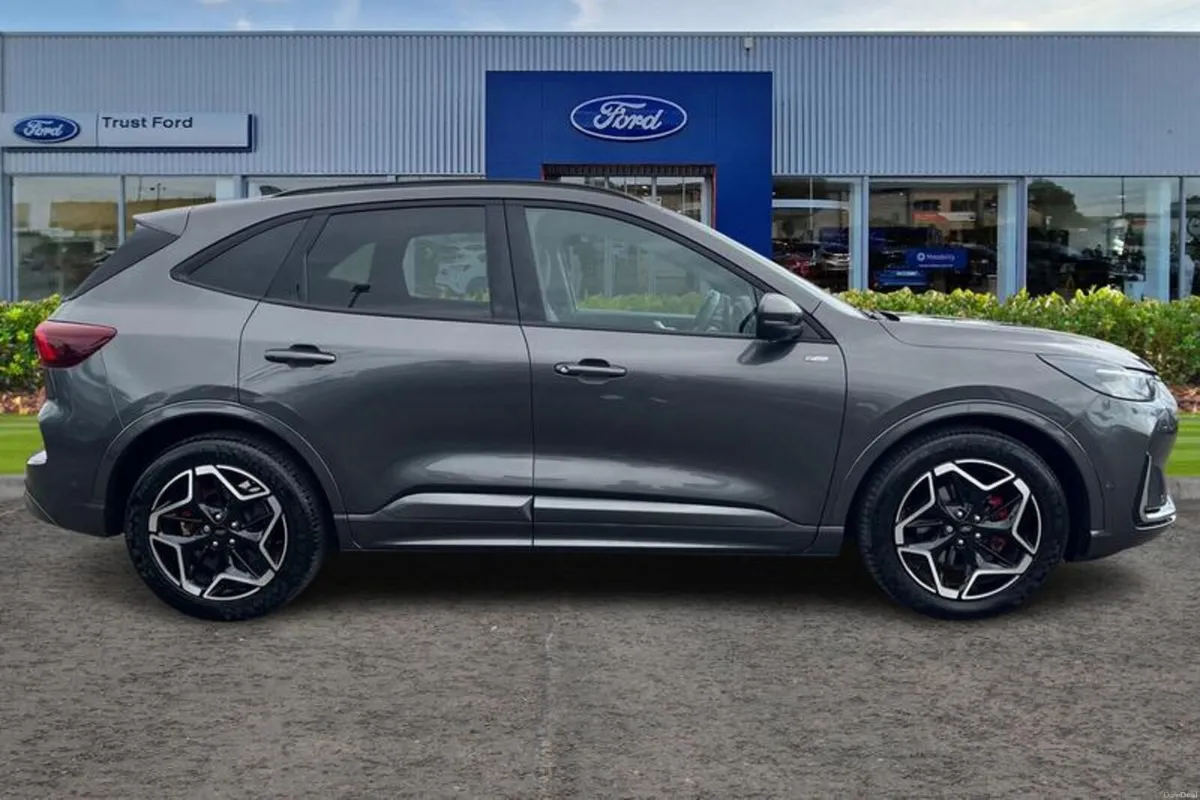 Ford Kuga ST-Line X - Image 3