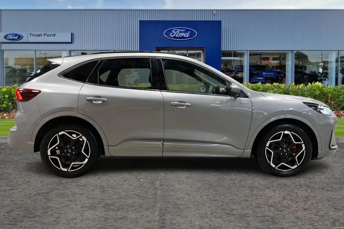 Ford Kuga ST-Line X - Image 3