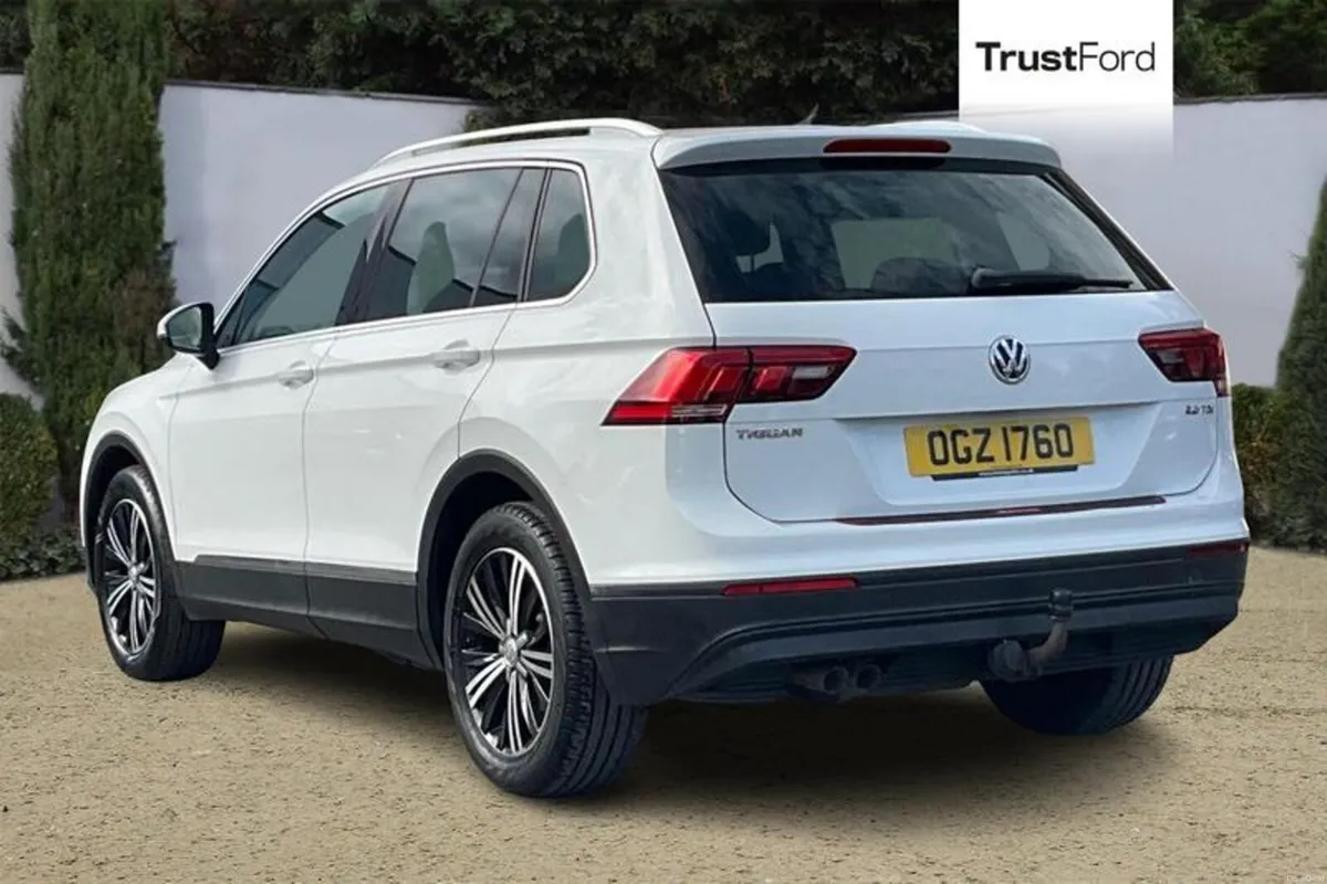 Volkswagen Tiguan SE Nav - Image 2