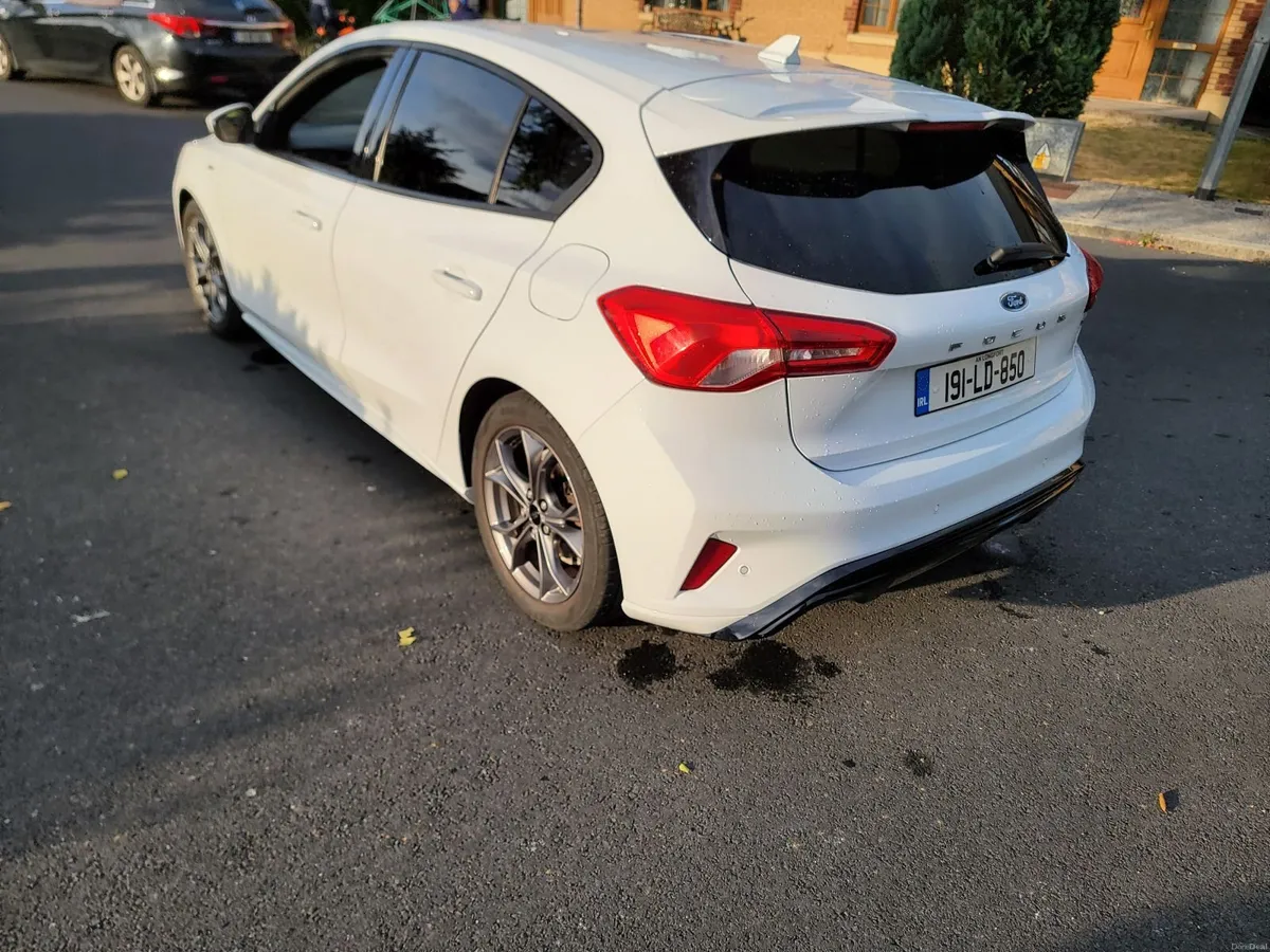 Ford focus 2019 1.0 st line - Image 4
