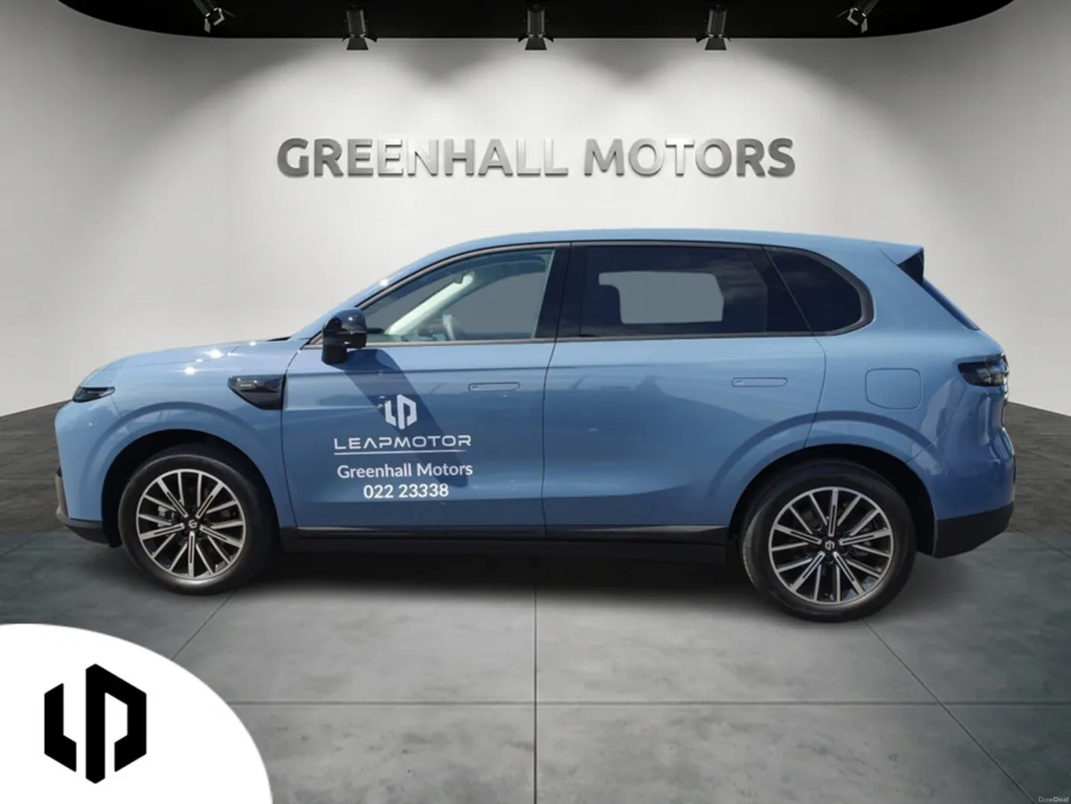 Leapmotor B10 DESIGN HYBRID RANGE 900km - Image 3