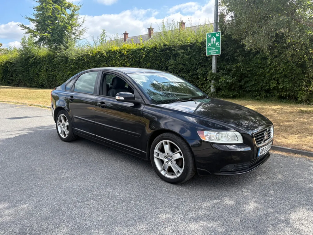 Volvo S40 1.8 SE FLEXIFUEL FFV - Image 1