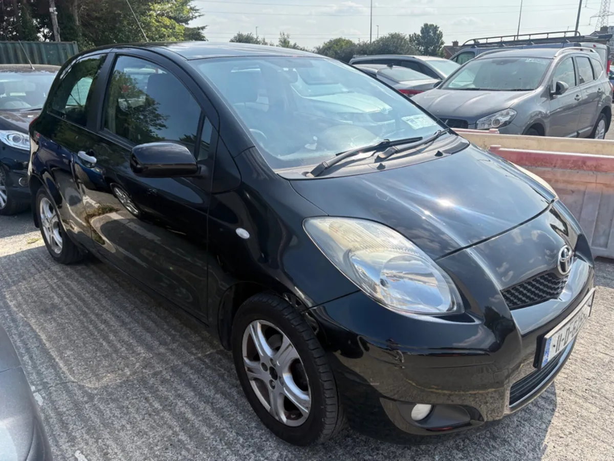 Toyota Yaris 1.0 VVTI TR 3DR - Image 1