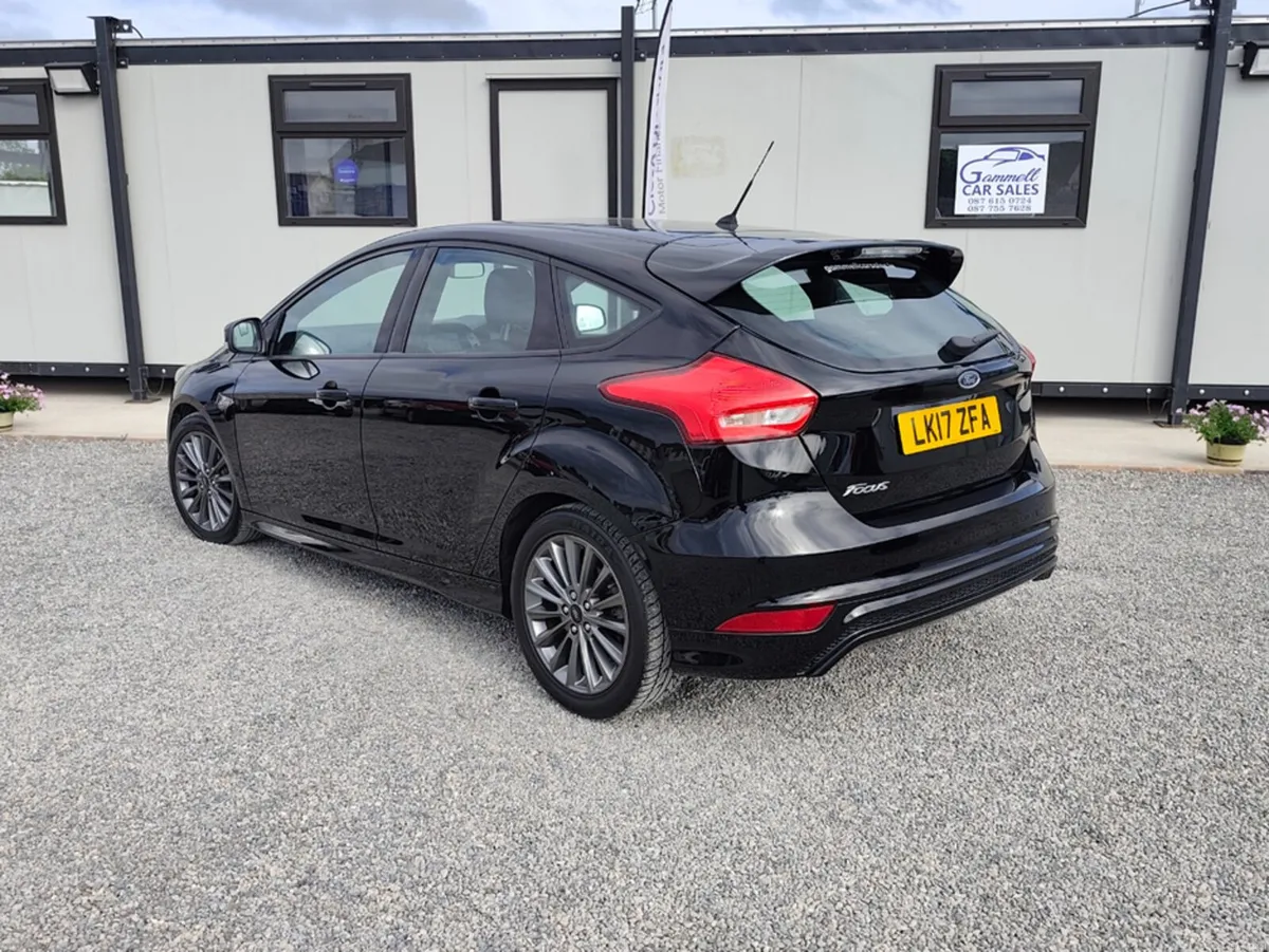 Ford Focus ST-LINE TDCI - Image 4