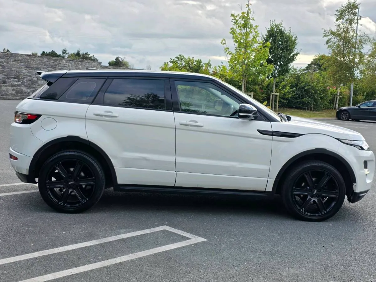 11 RANGE ROVER EVOQUE AUTO SD4 - Image 5
