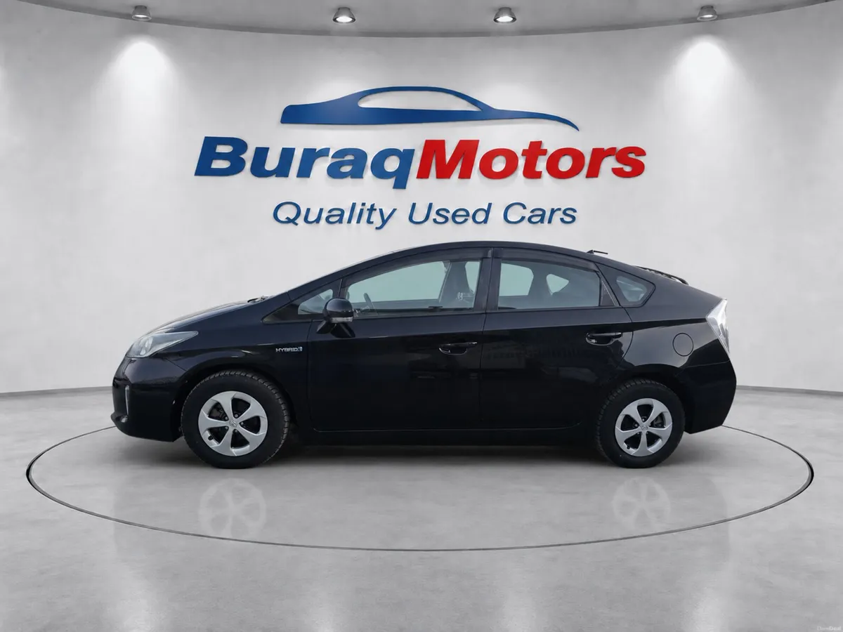 Toyota Prius 1.8L Hybrid Self-Charging Automatic - Image 4
