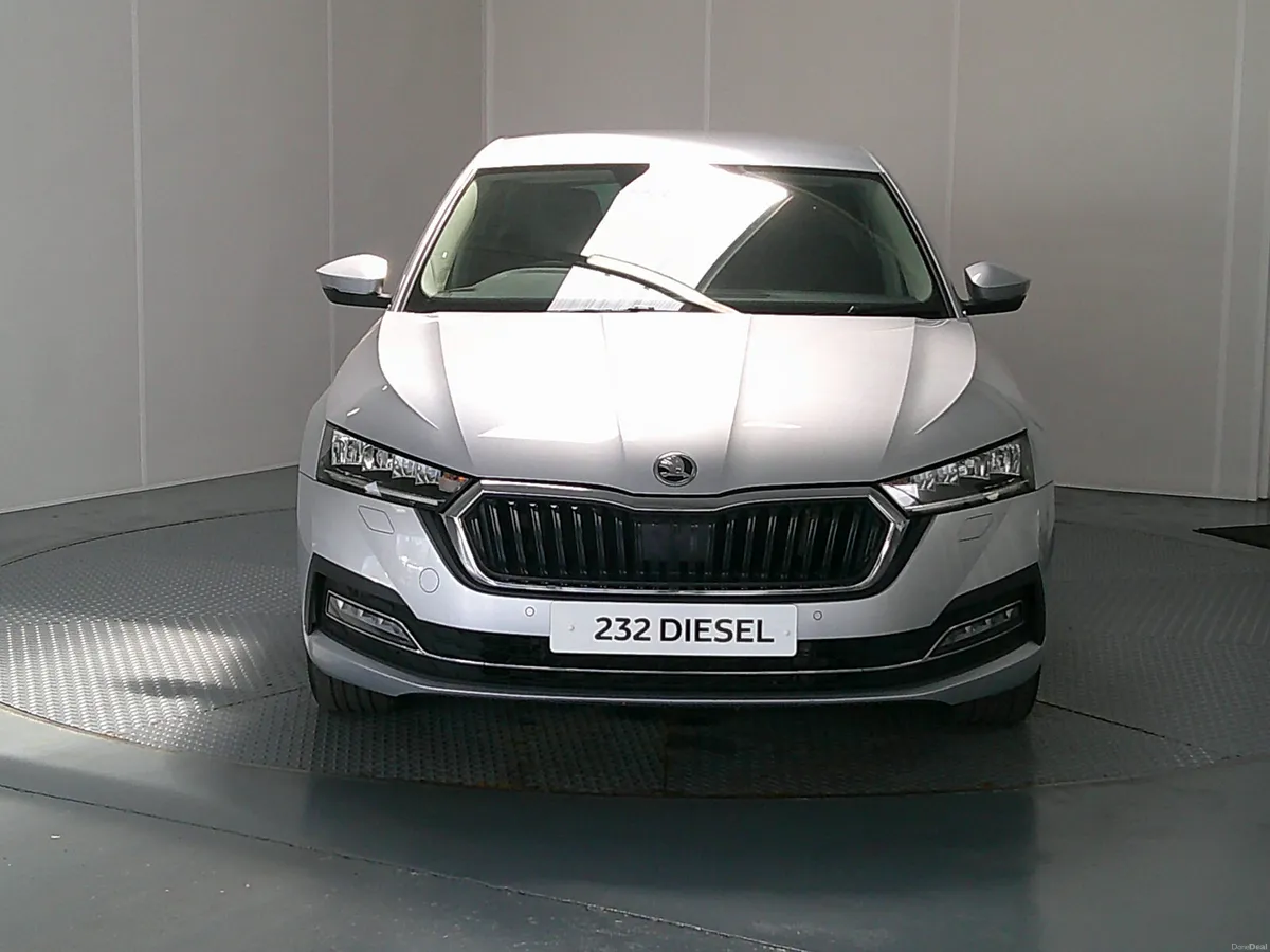 Skoda Octavia 2023 - Image 2