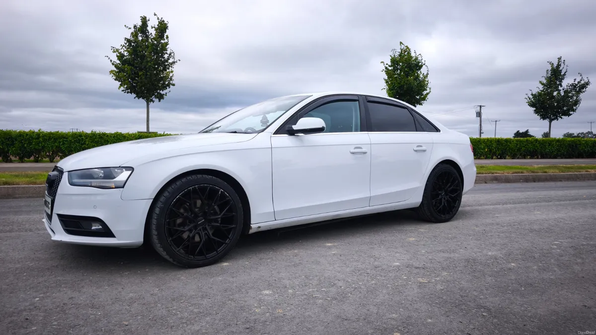 2015 Audi A4 SE Technik Ultra 163BHP - Image 2