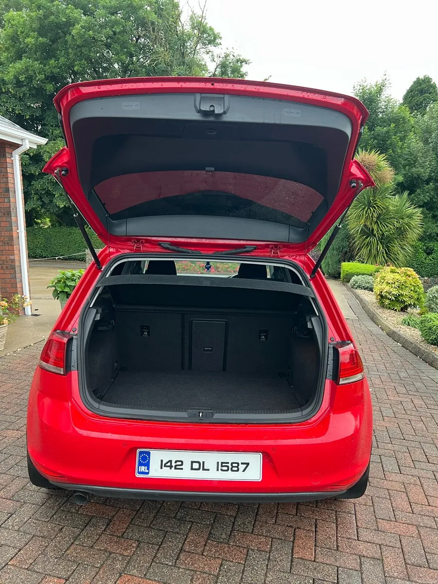2014 Volkswagen Golf 1.6 TDI *low mileage* - Image 5
