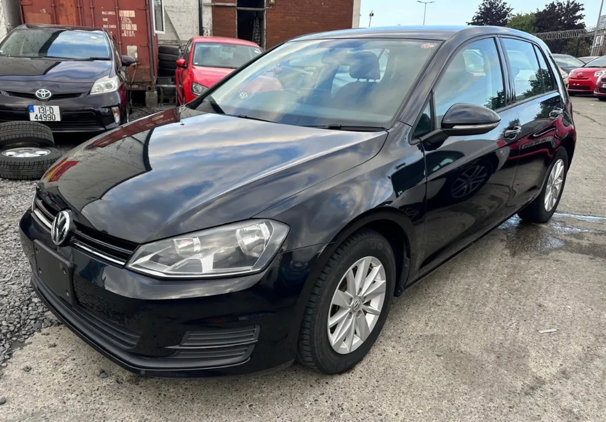 Volkswagen Golf 2014 Automatic / 68k km/ warranty - Image 2