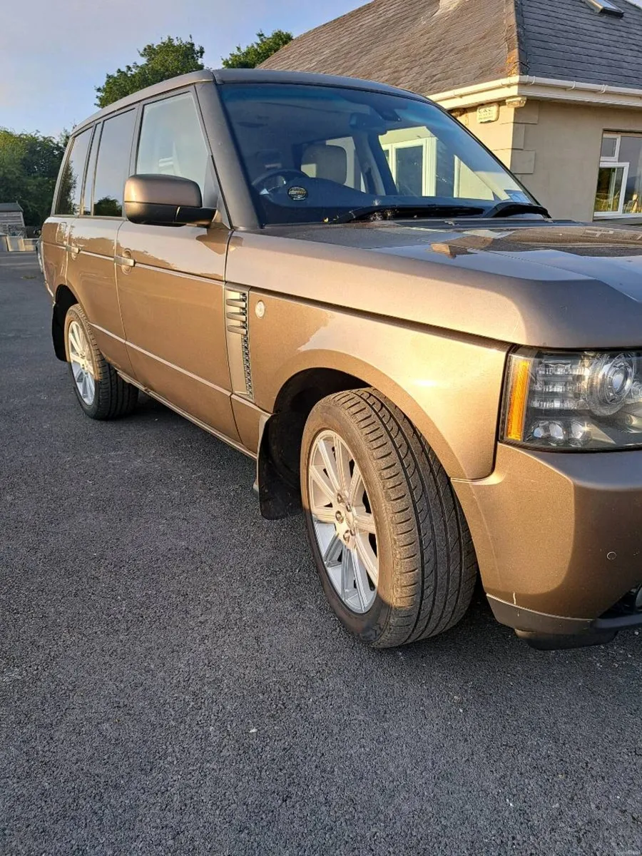 Range Rover - Image 1