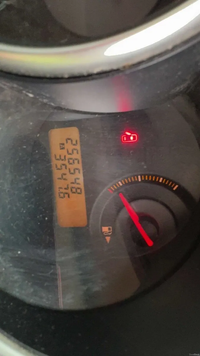 Nissan Tiida - Image 6