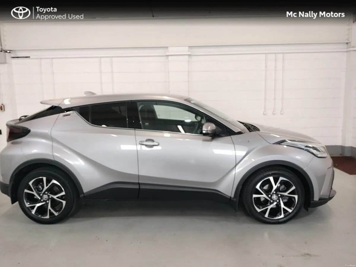 Toyota C-HR 1.8 HYBRID SPORT LOW KMS - Image 3