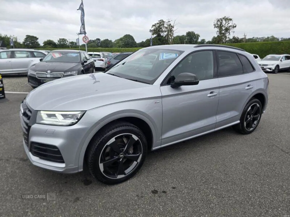 Audi Q5 Black Edition - Image 2