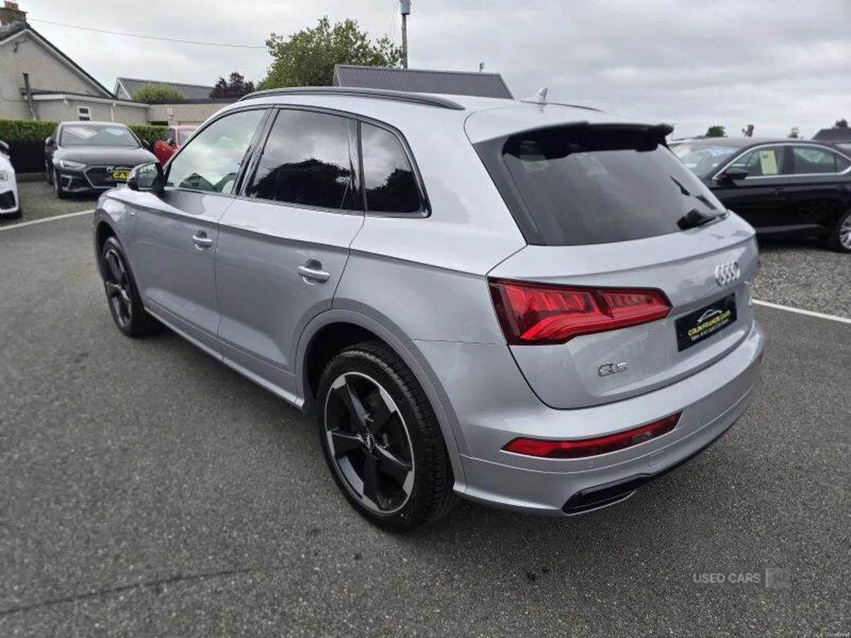 Audi Q5 Black Edition - Image 3