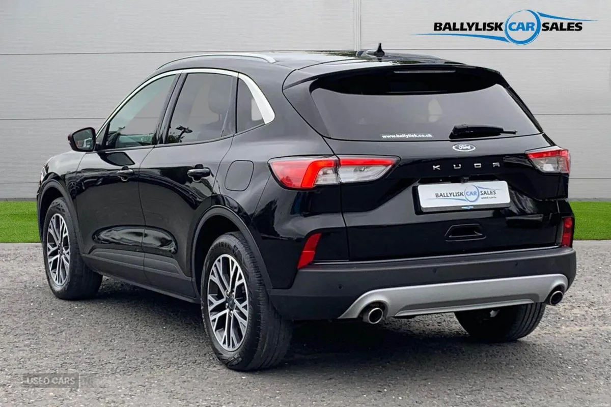 Ford Kuga 1.5 Tdci 120PS Titanium in Black with 28 - Image 2