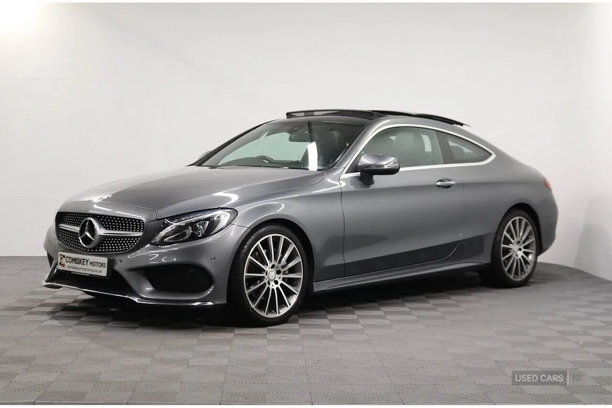 Mercedes-Benz C-Class C200 AMG Line - Image 3