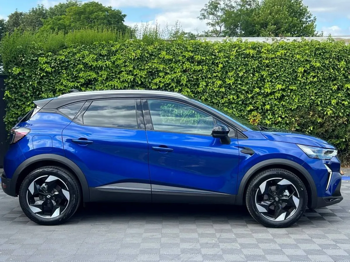 Renault Captur 1.3 TCE HYBRID AUTO ** DELIVERY MIL - Image 2
