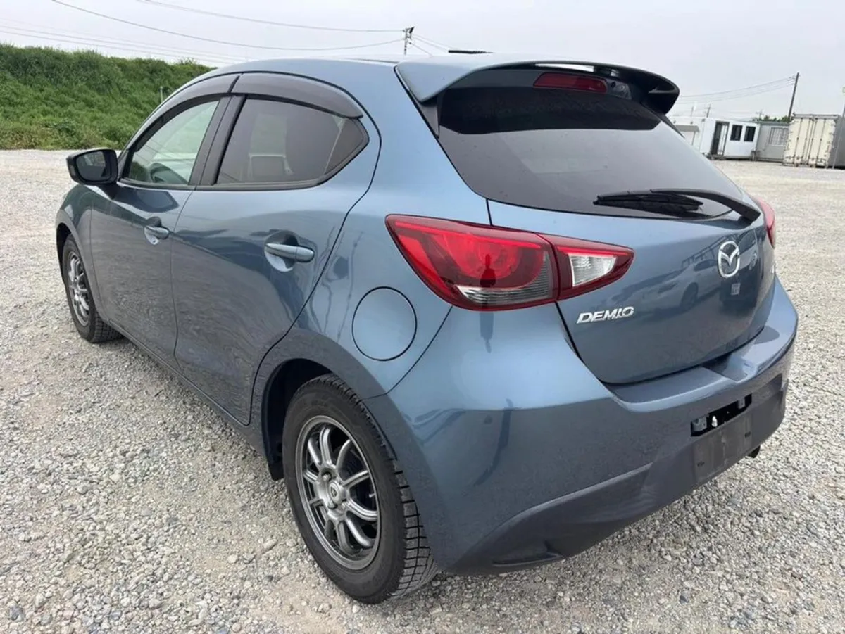 Mazda Demio 13S - Image 4