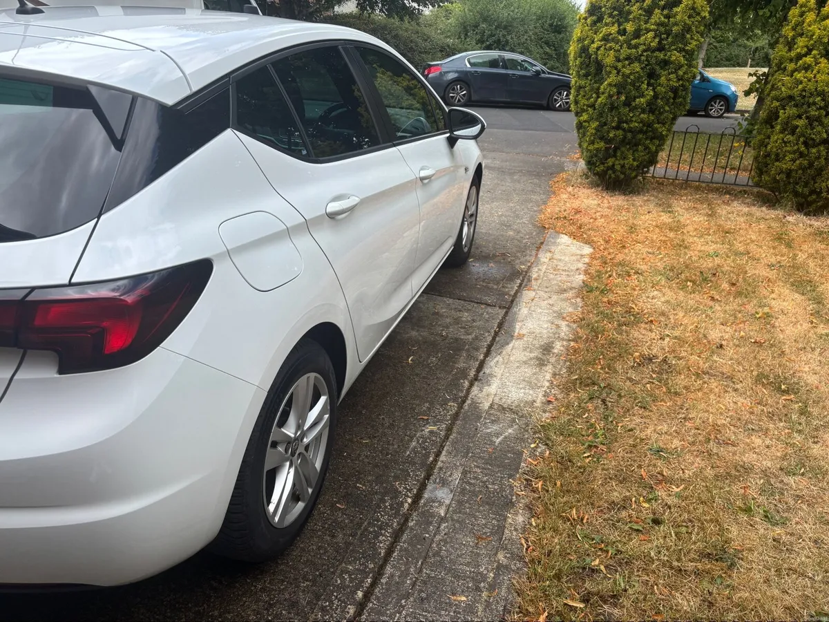 Vauxhall Astra 2018 - Image 4