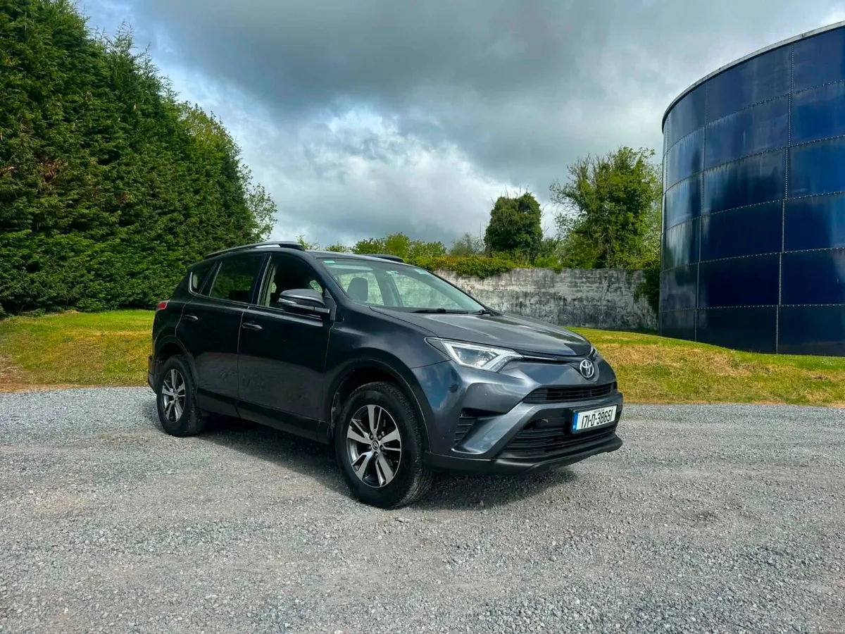 2017 Toyota RAV4 – 2.0 Diesel - Image 3