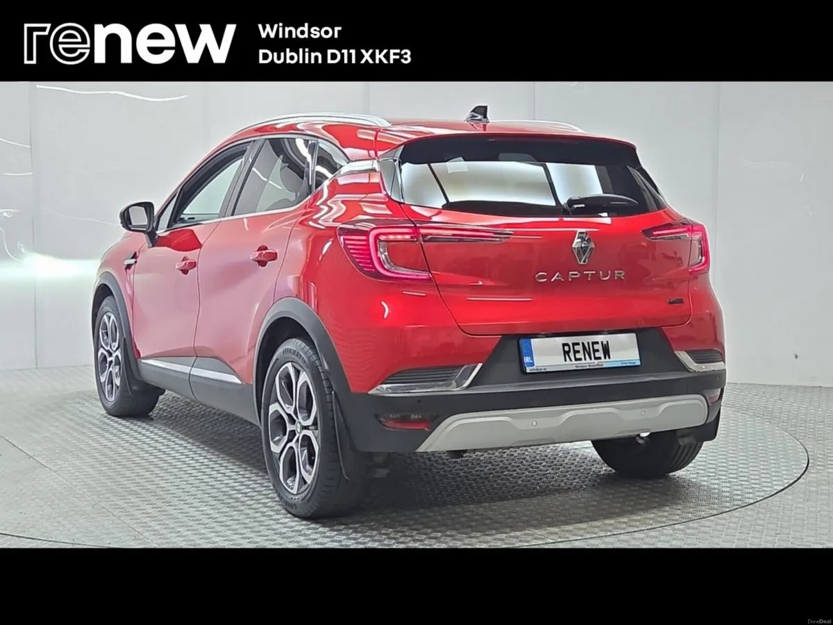 Renault Captur  Techno E-tech Hybrid 145 Auto - Image 3