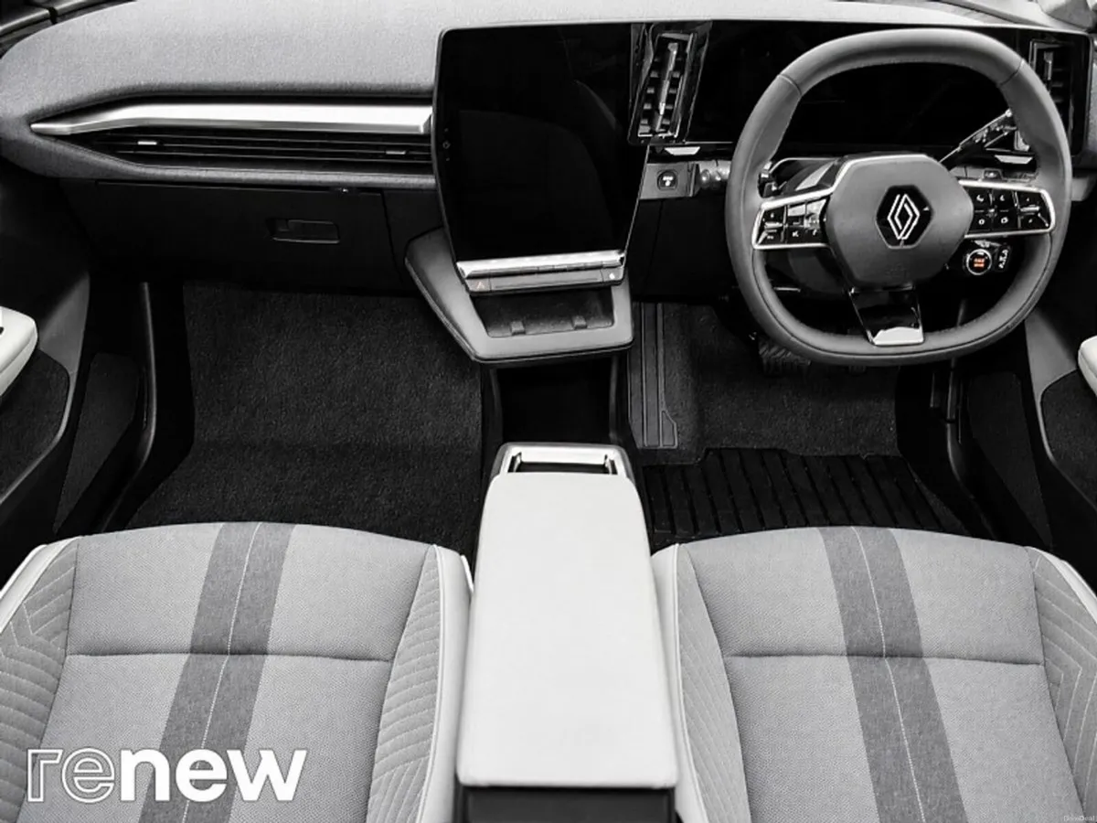 Renault Scenic E-Tech Iconic 87kWh 220hp - Image 3