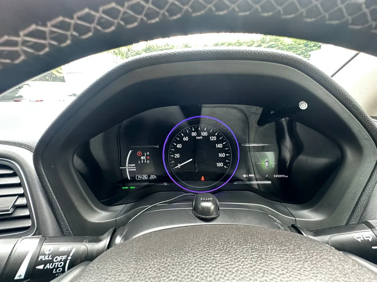 HONDA HRV/VEZEL HYRBID  2020  45K KM - Image 6