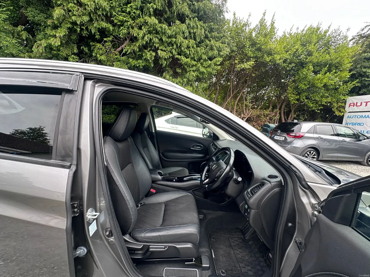 HONDA HRV/VEZEL HYRBID  2020  45K KM - Image 5