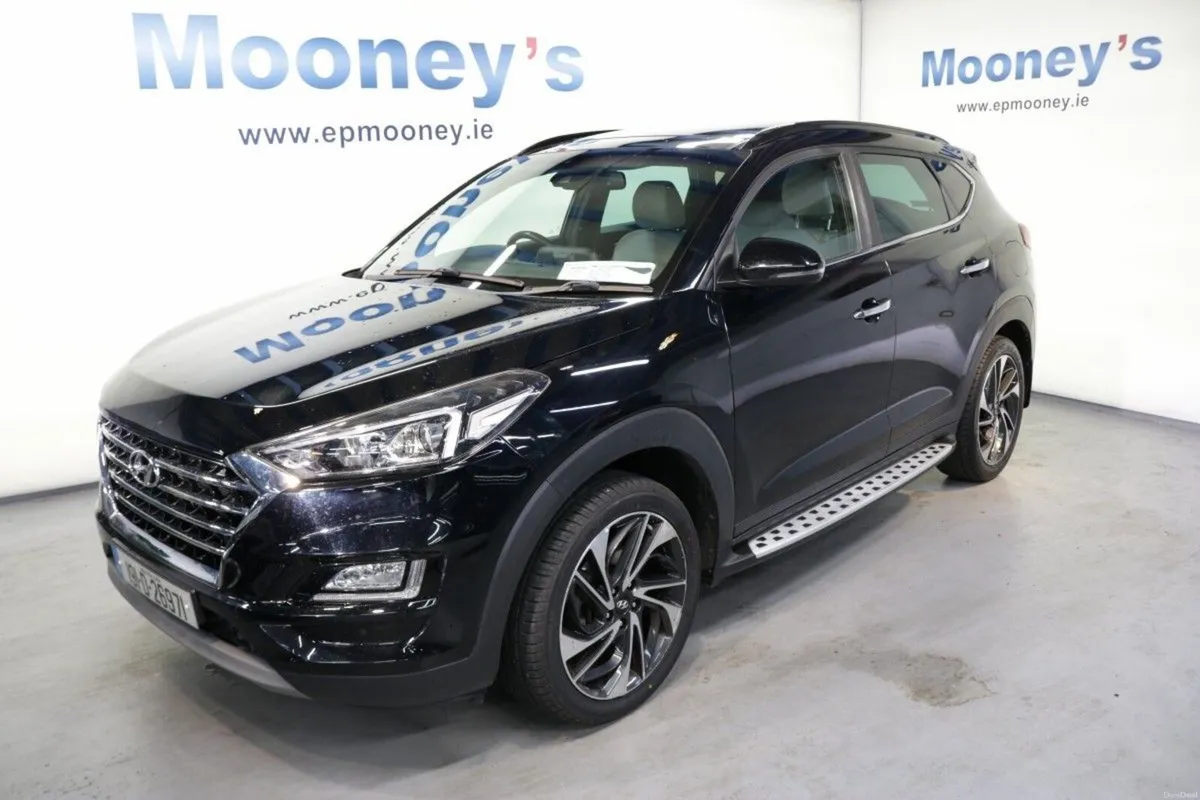 Hyundai Tucson PREMIUM 1.6L DIESEL SUV - Image 1