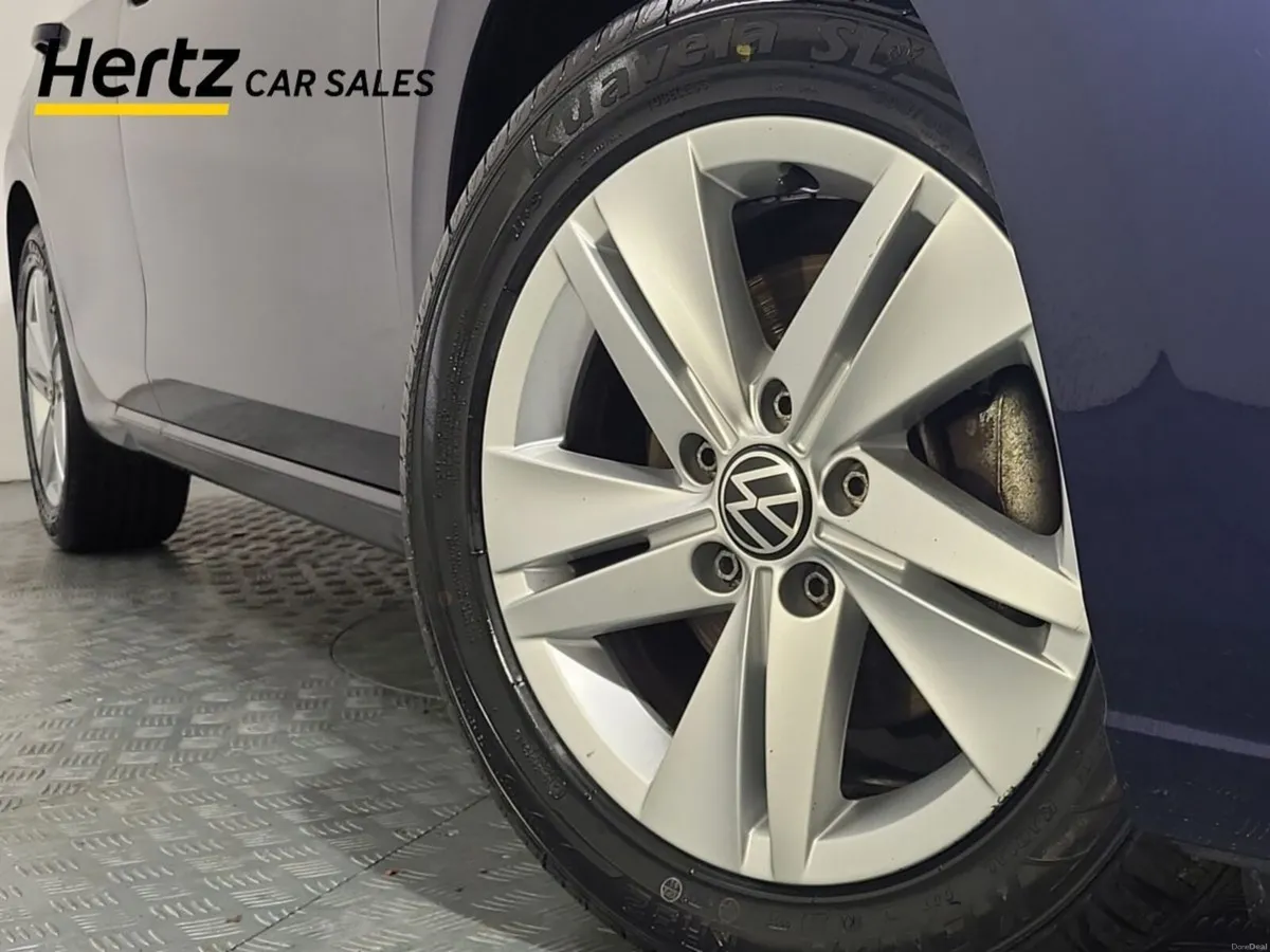Volkswagen Golf 2.0 TDI 115HP Life - Image 6