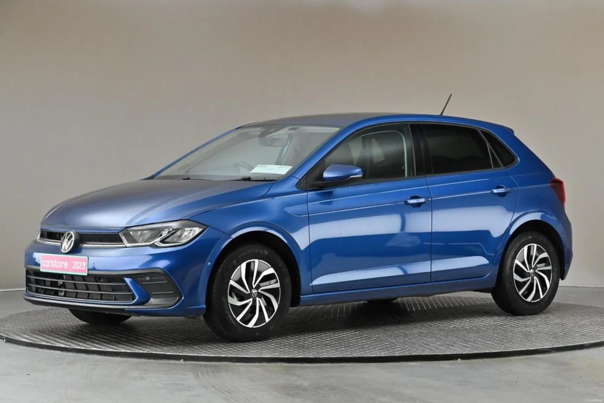 Volkswagen Polo 1.0 TSI DSG LIFE **CARPLAY**REVERS - Image 4