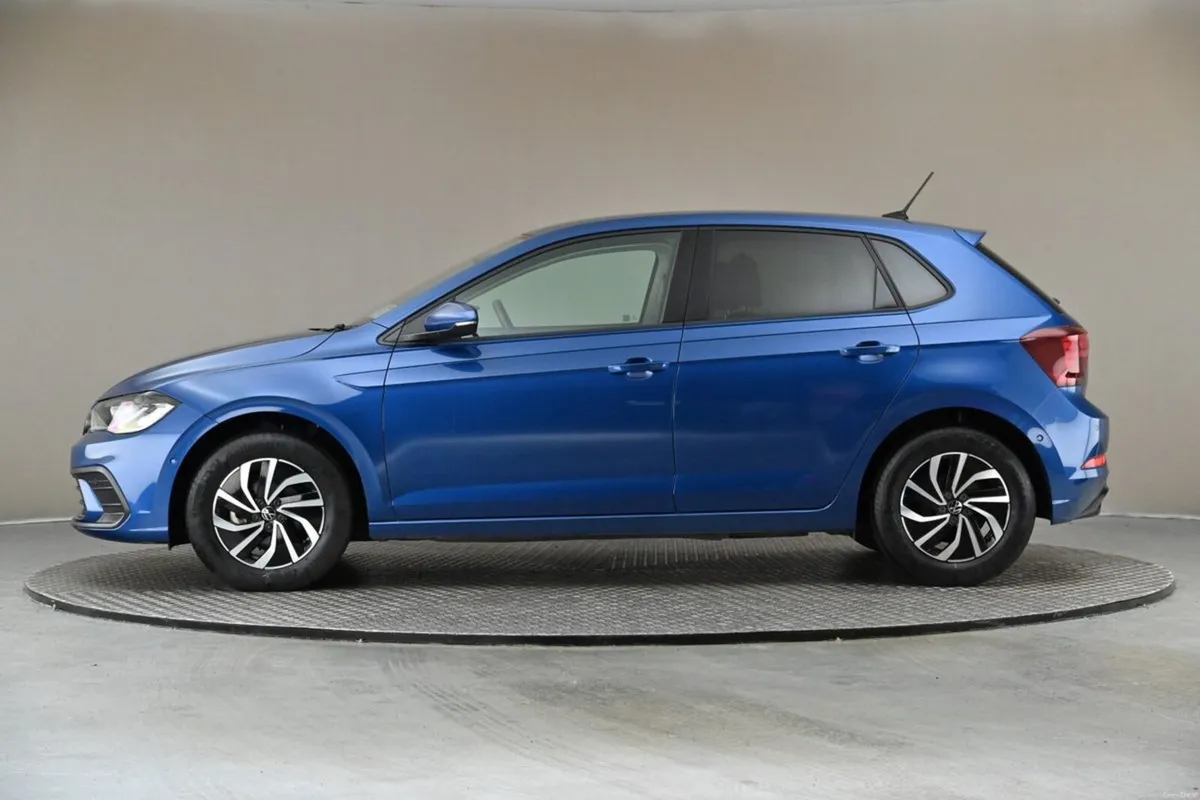 Volkswagen Polo 1.0 TSI DSG LIFE **CARPLAY**REVERS - Image 5