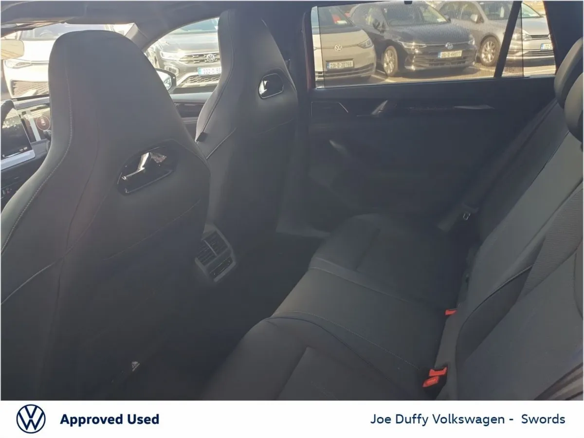 Volkswagen Passat 2.0TDI DSG 150HP R-LINE - Image 5