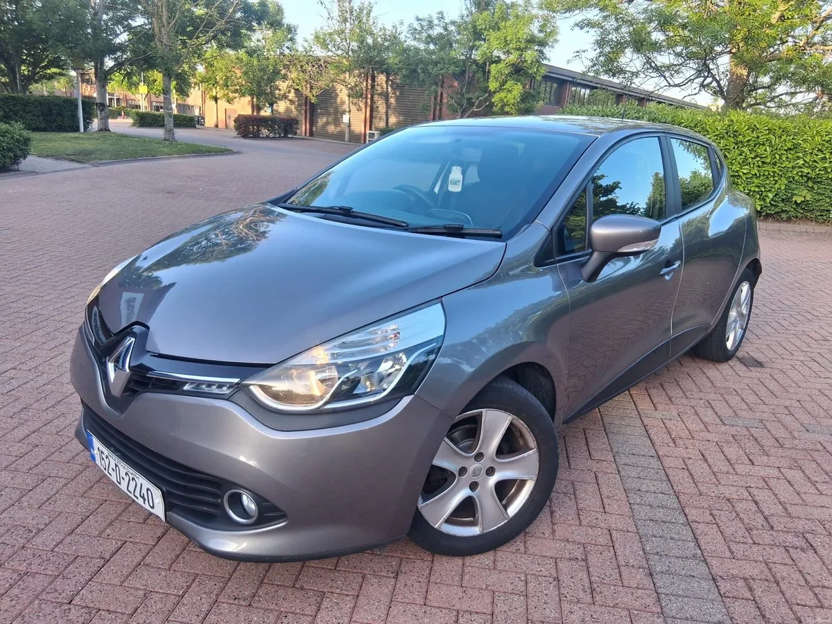 Renault Clio - Image 2