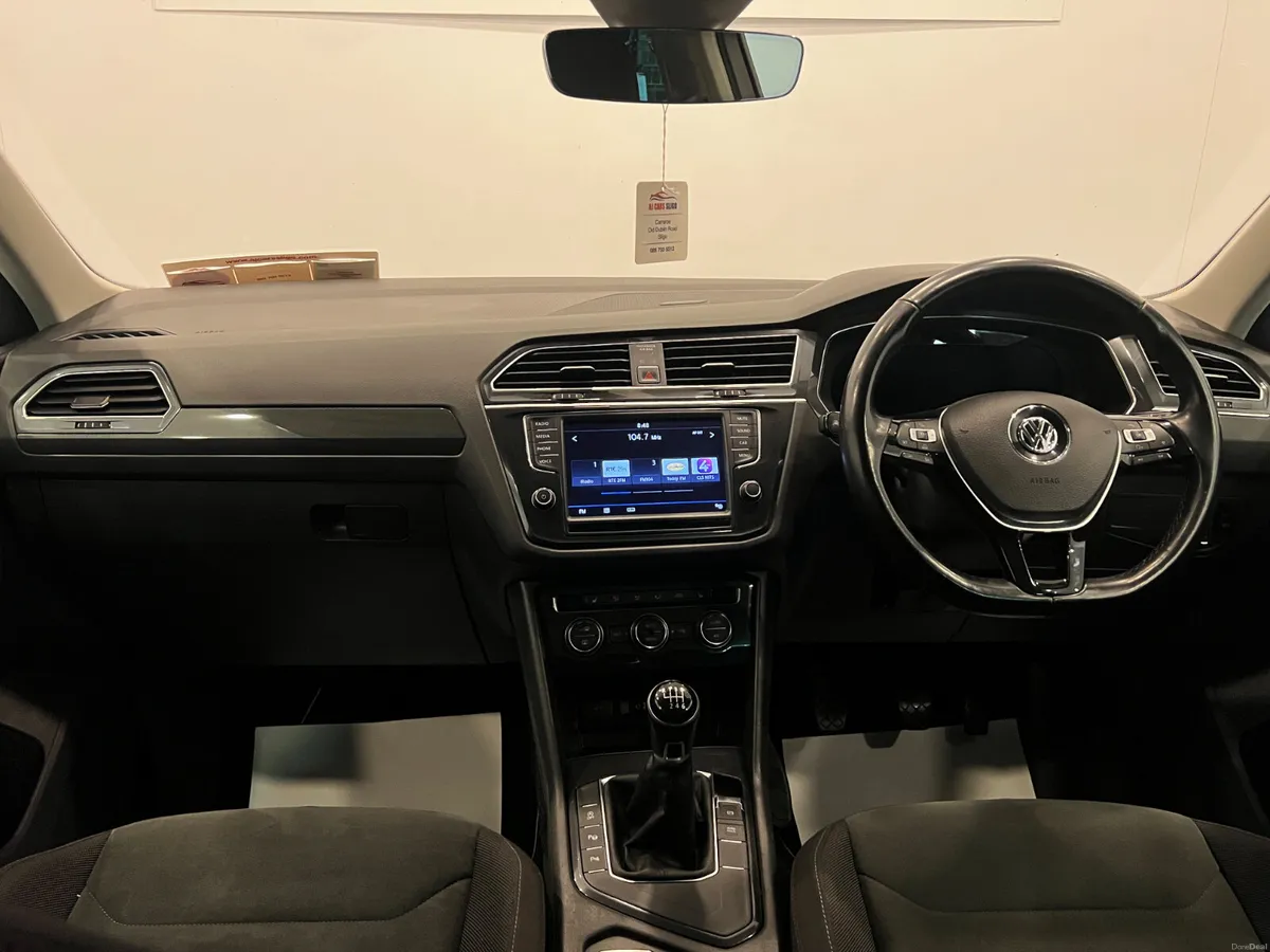 VW TIGUAN R-DESIGN 2.0TDI 150BHP MANUAL (2017) - Image 4