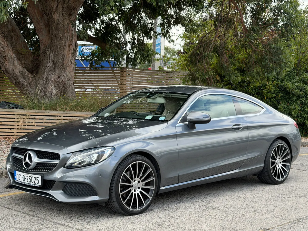 2016 Mercedes-Benz C-Class. BEIGE LEATHER. 2 KEYS - Image 2