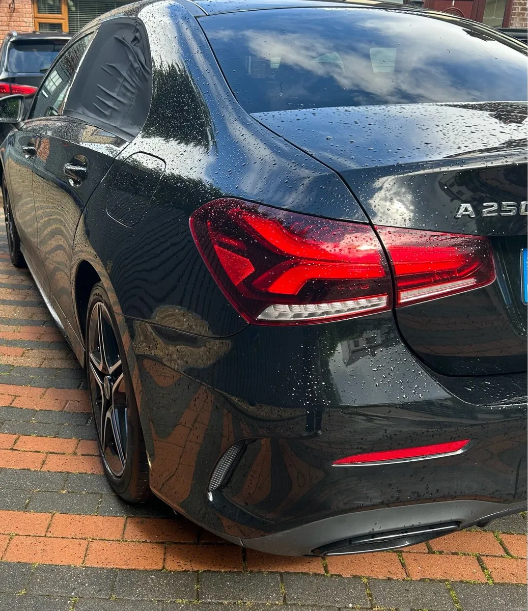 Mercedes A250e - Image 3