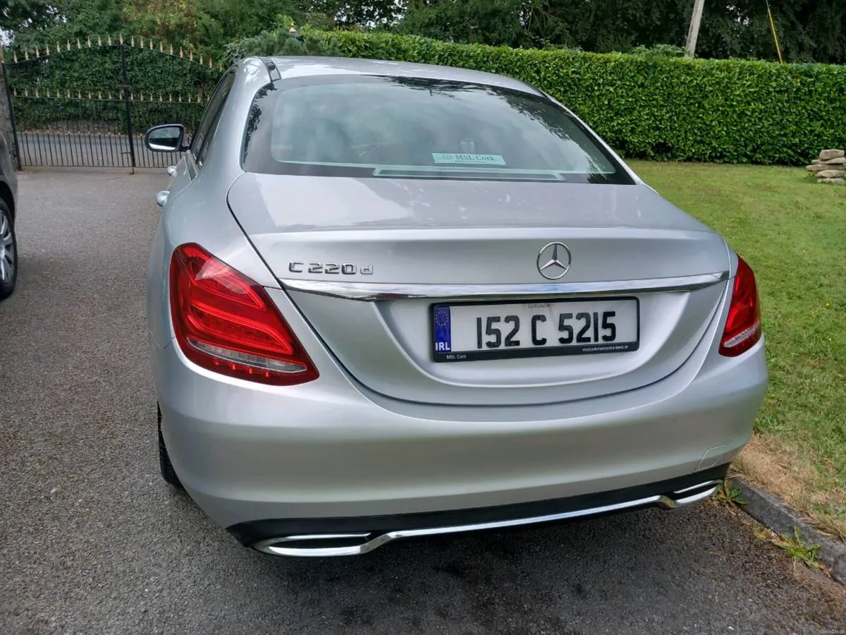 mercedes c220d avantgarde auto leather.as new cond - Image 3