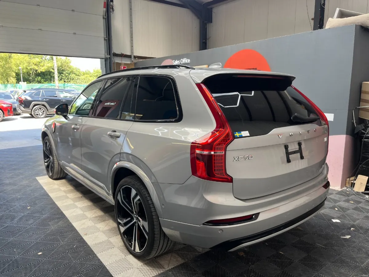 Volvo XC90 2023 VOLVO XC90 T8 PLUG-IN 2.0 AUTOMATI - Image 4
