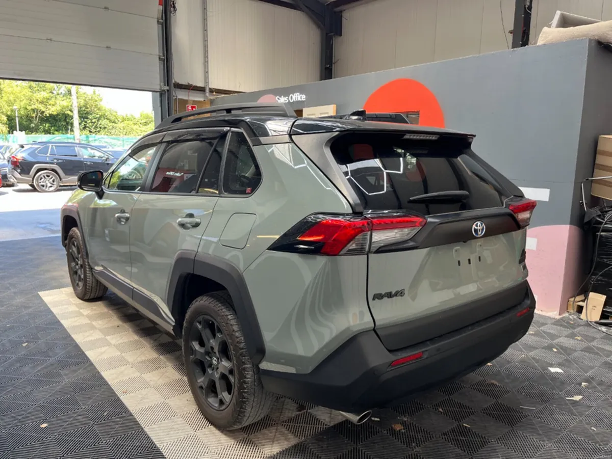 Toyota RAV4 2024 TOYOTA RAV4 HYBRID OFFROAD EDITIO - Image 4