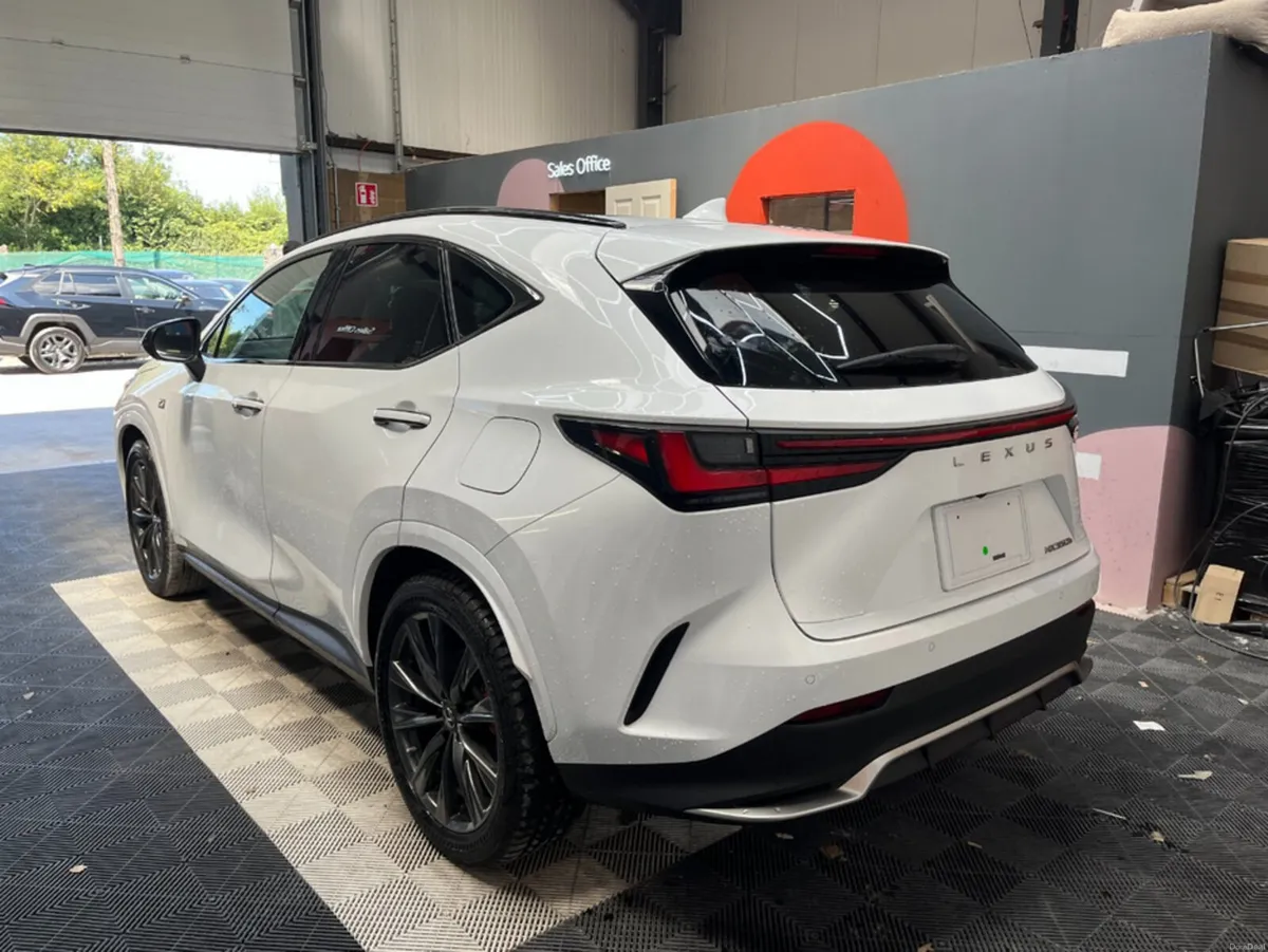 Lexus NX 2023 LEXUS NX 300H F SPORT 2.5 AUTOMATIC - Image 4
