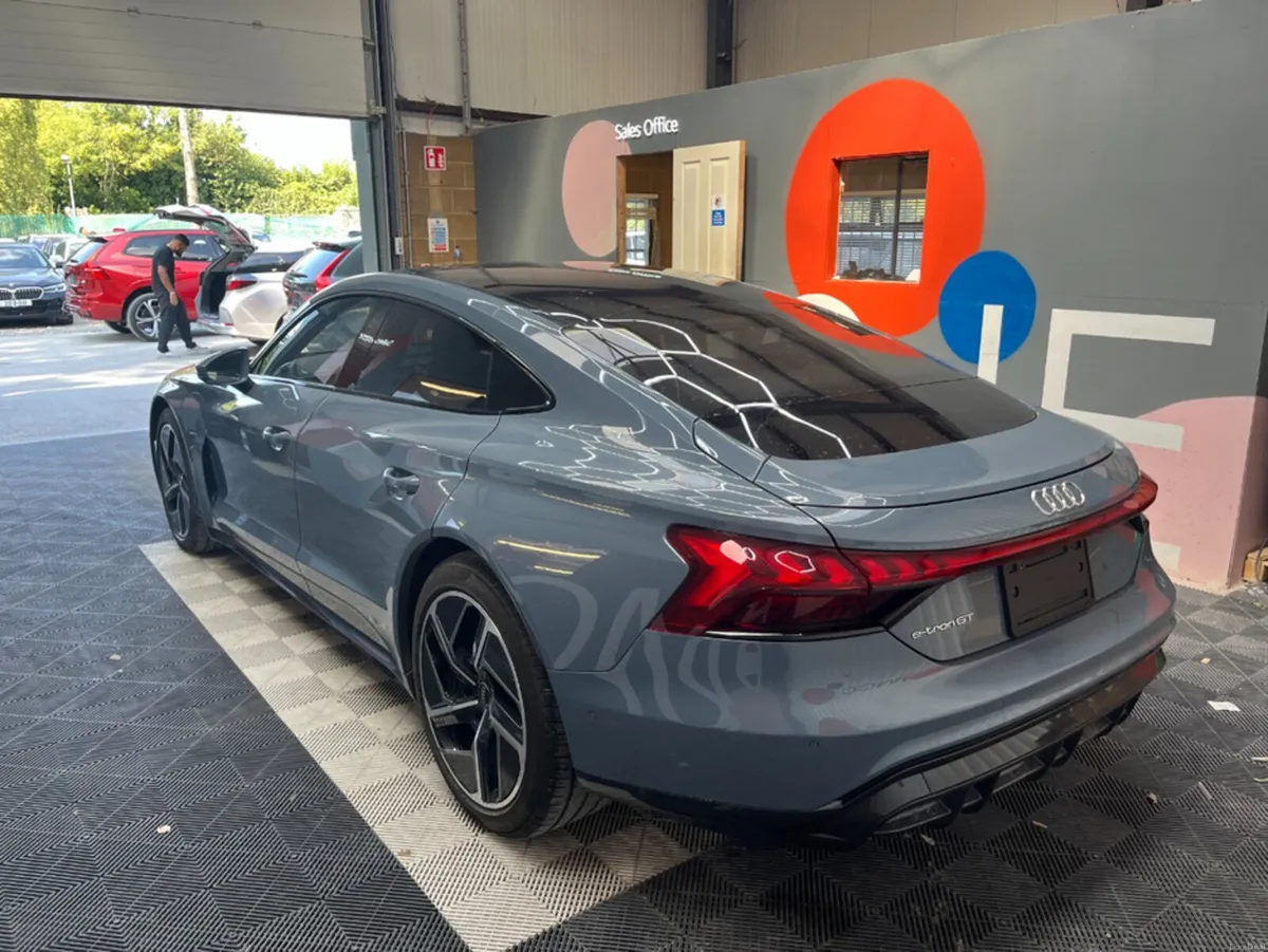 Audi e-tron GT quattro 2023 AUDI E-TRON QUATTRO AU - Image 4
