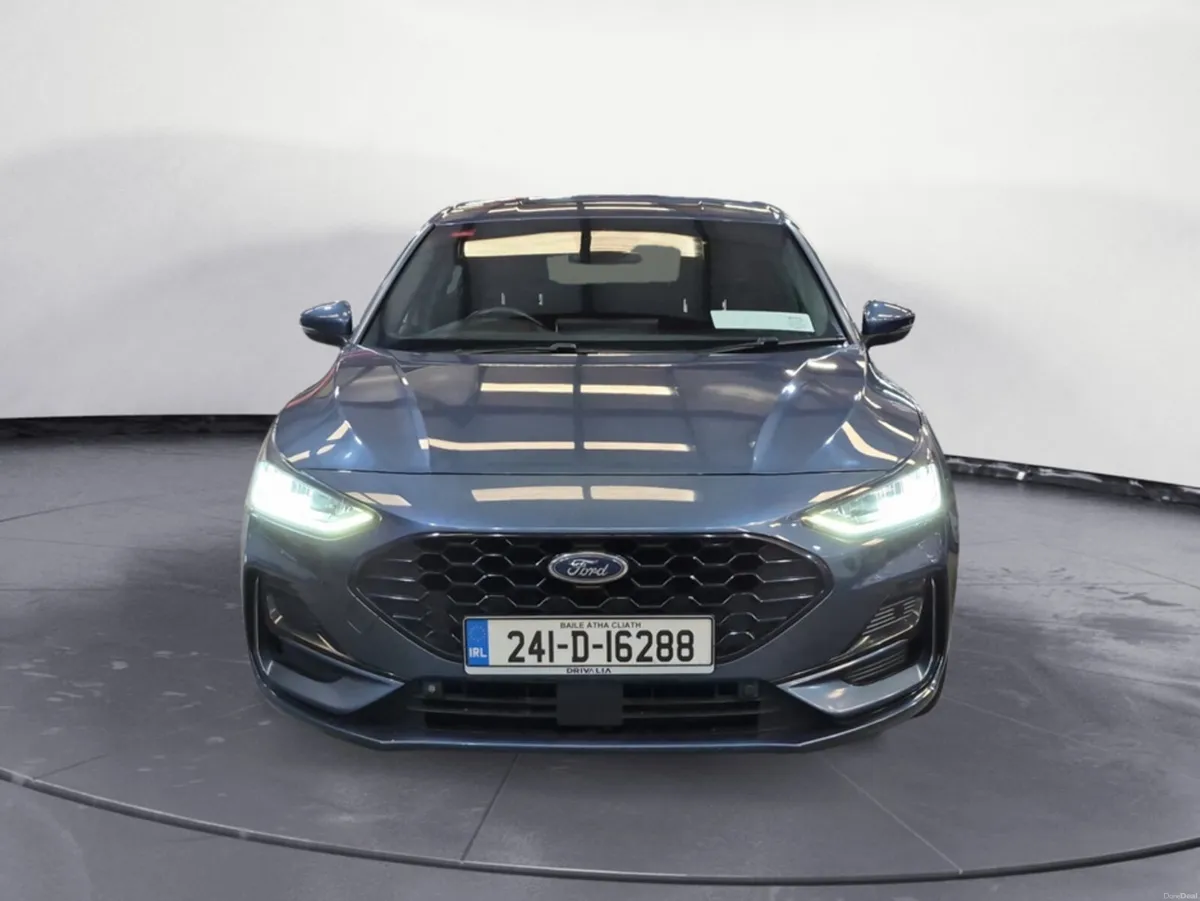 Ford Focus ST-Line 1.5 TD 115 Auto - Image 2