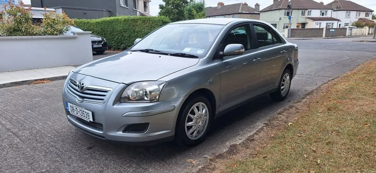 2008 Toyota Avensis - Image 2