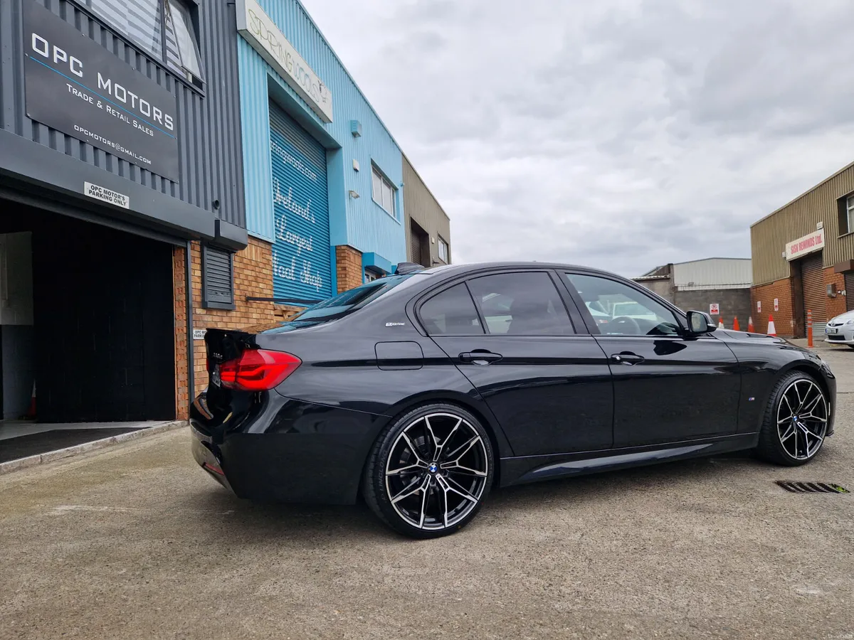 BMW 330e M-Sport - Image 5