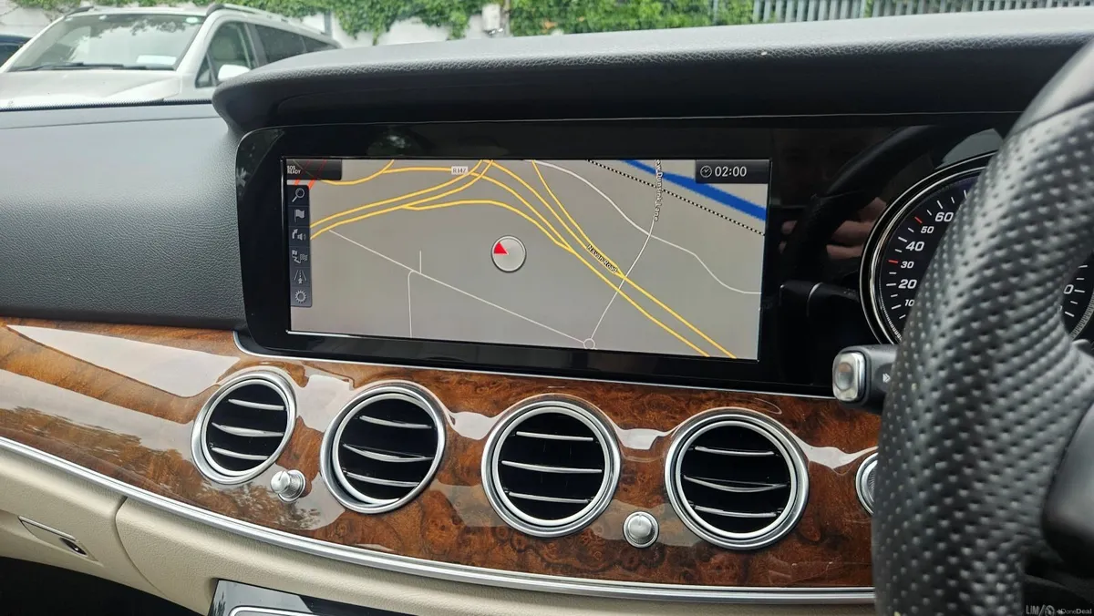 Mercedes-Benz E-Class 2018 - Image 2