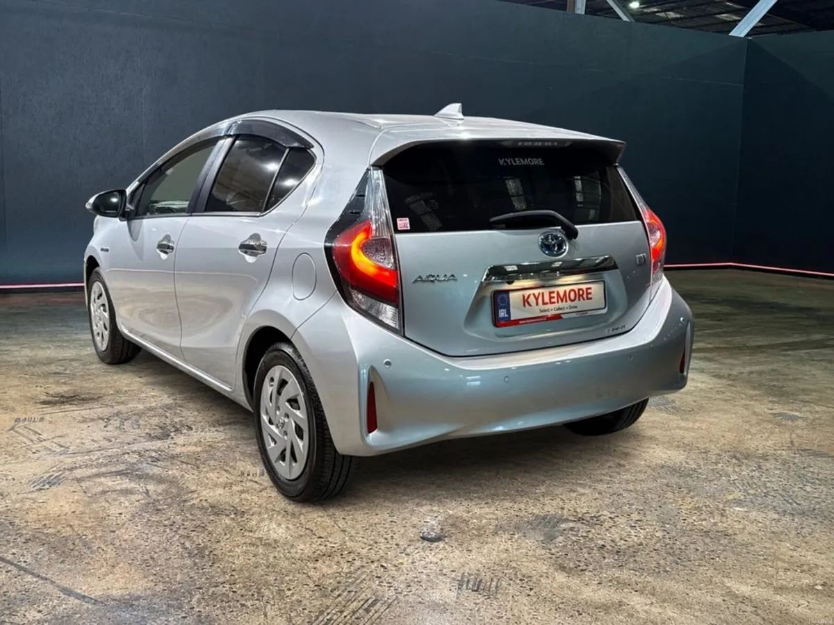 Toyota Aqua 1.5 HYBRID AUTOMATIC - S STYLE BLACK - - Image 5