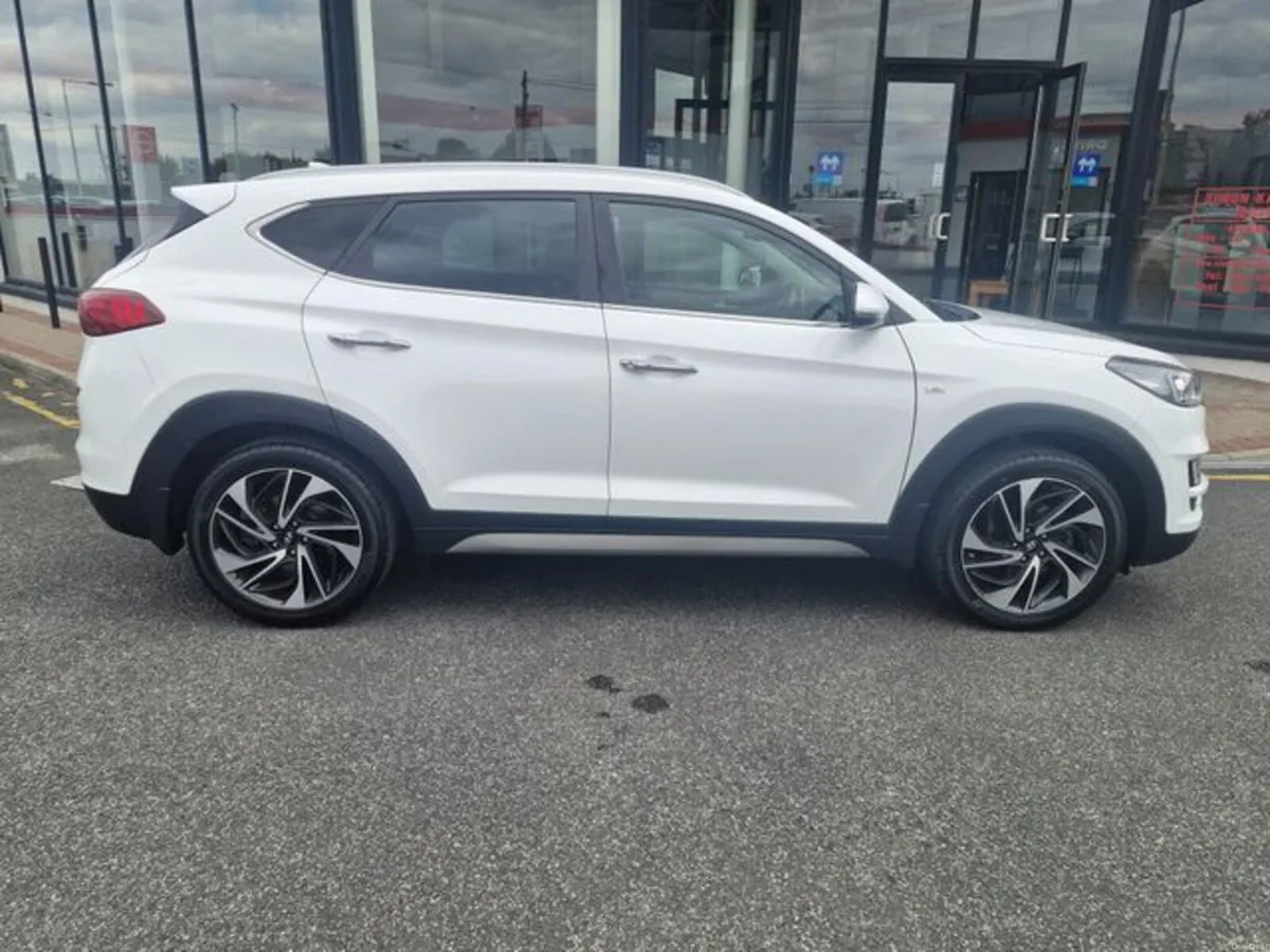 Hyundai Tucson Executive Plus Mild Hybrid 5DR - Image 3