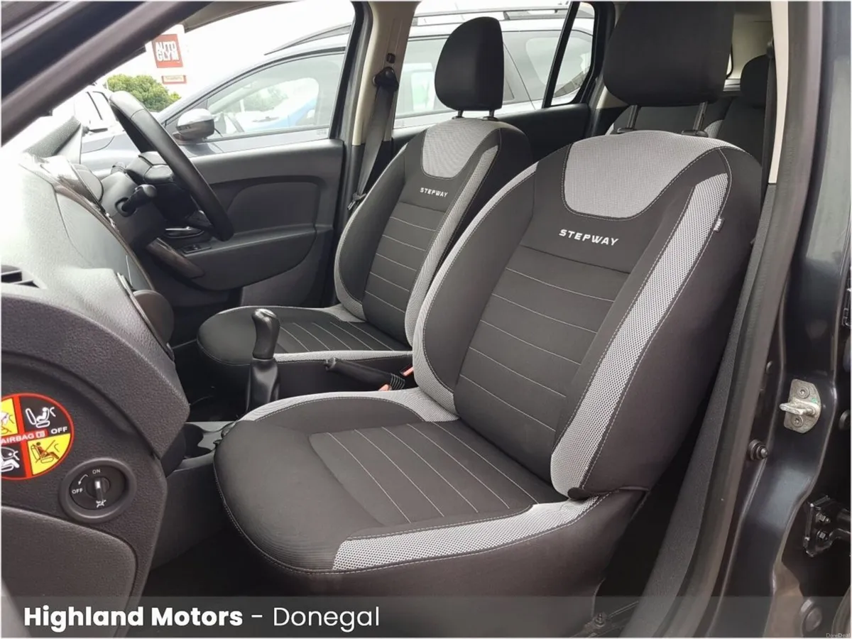 Dacia Logan TCe 90 STEPWAY Signature - Image 5
